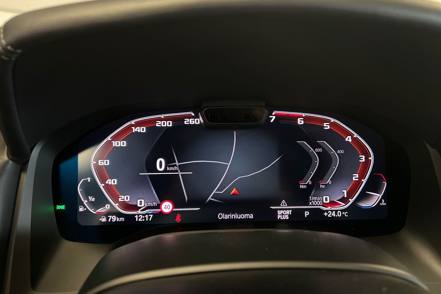 Car image 19