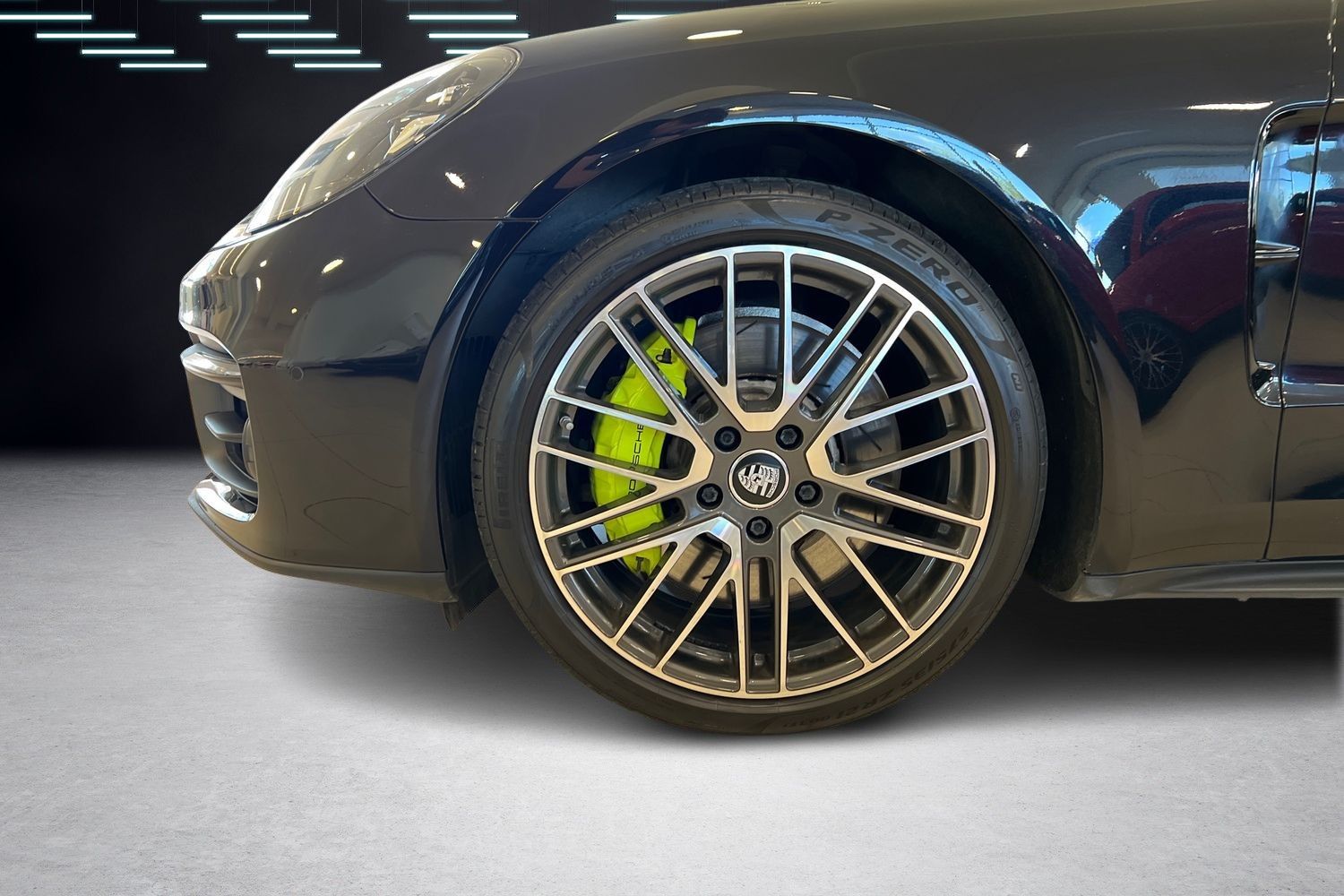 Car image 6