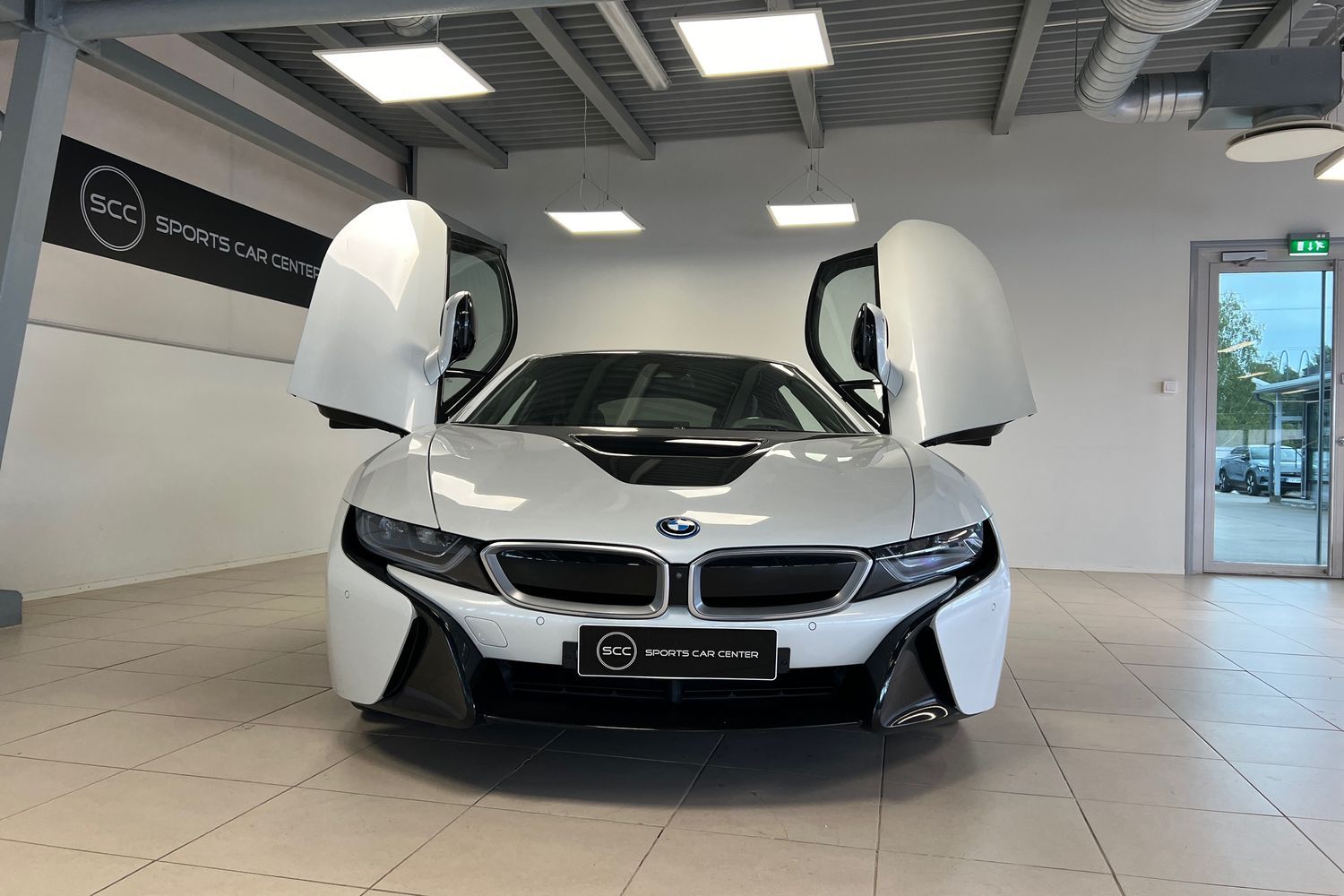 Car image 23