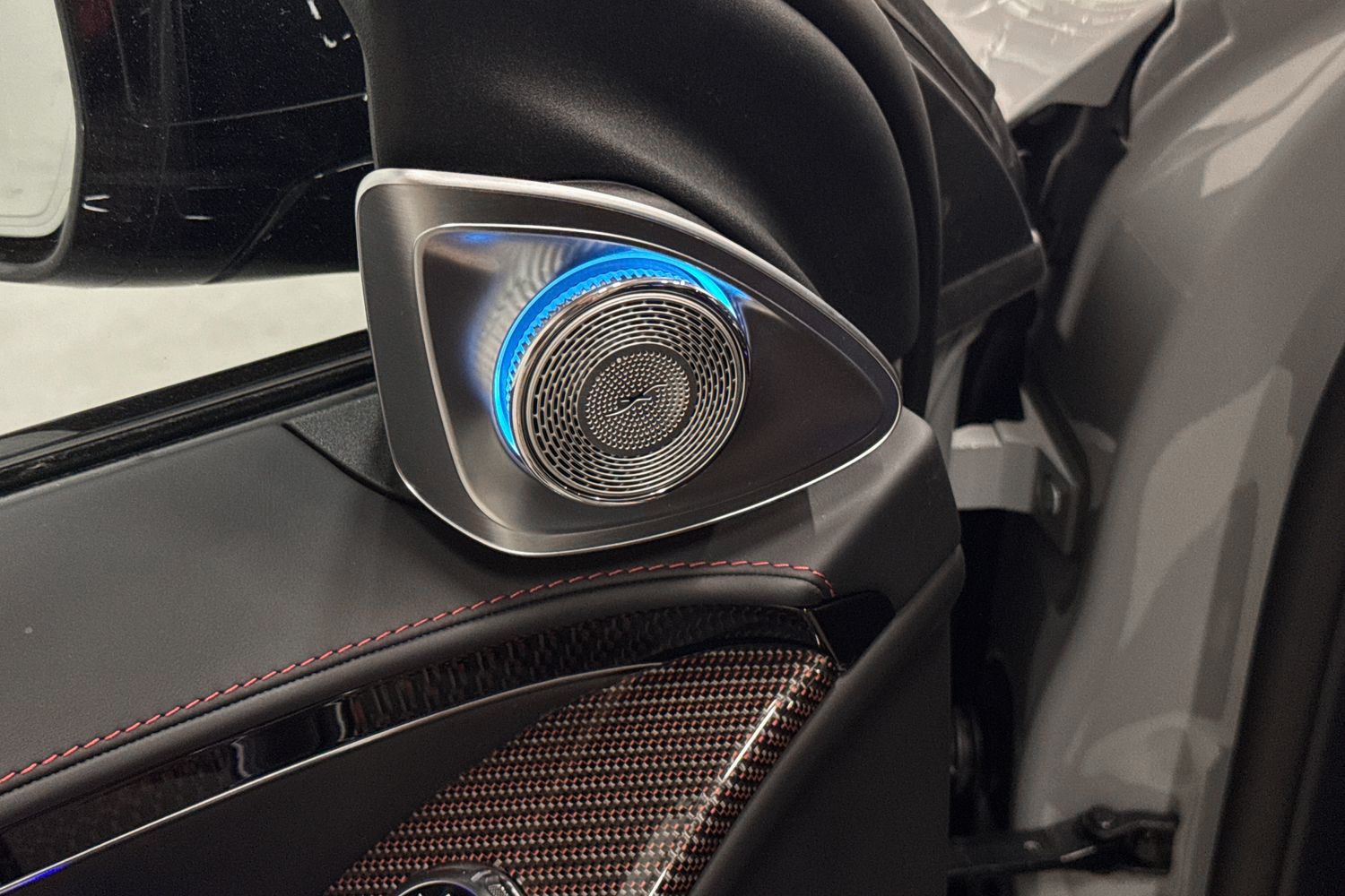 Car image 31