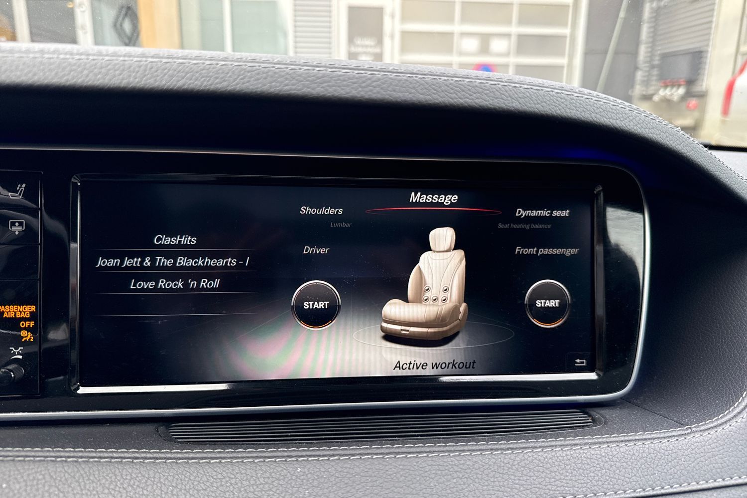 Car image 24