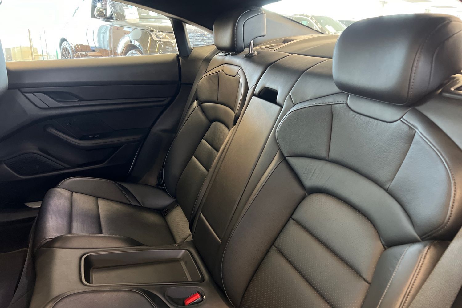 Car image 21