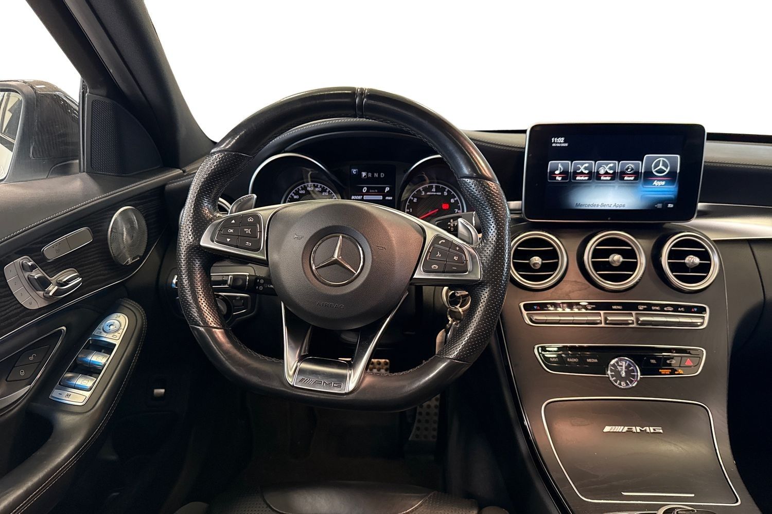 Car image 9