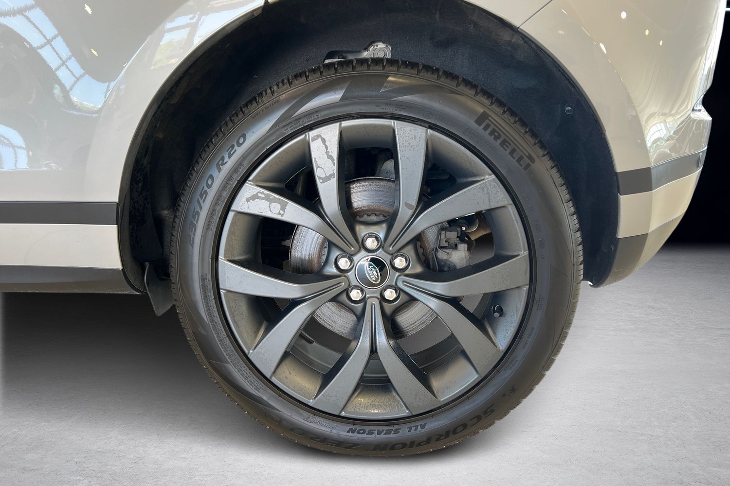 Car image 6