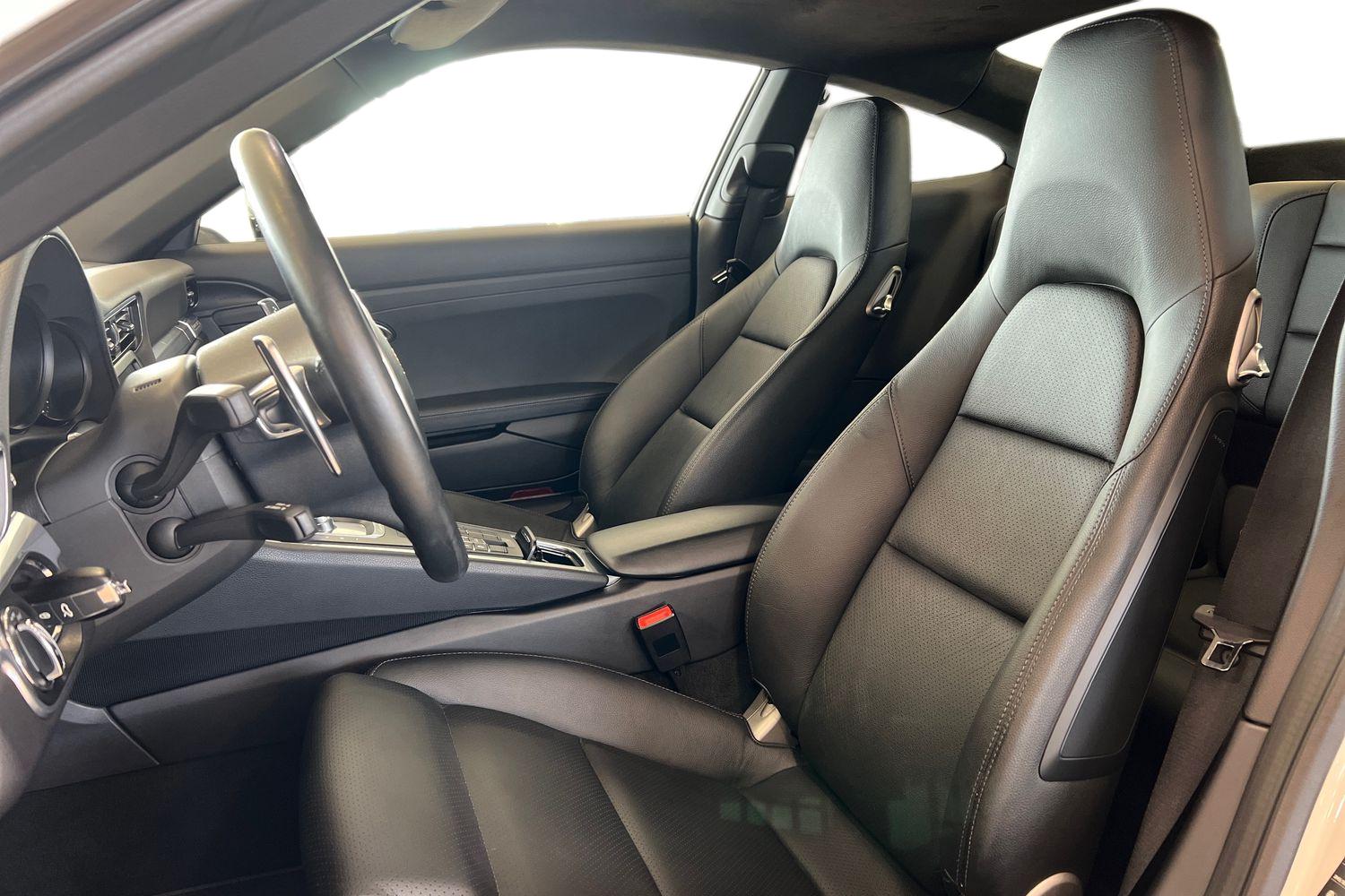 Car image 7