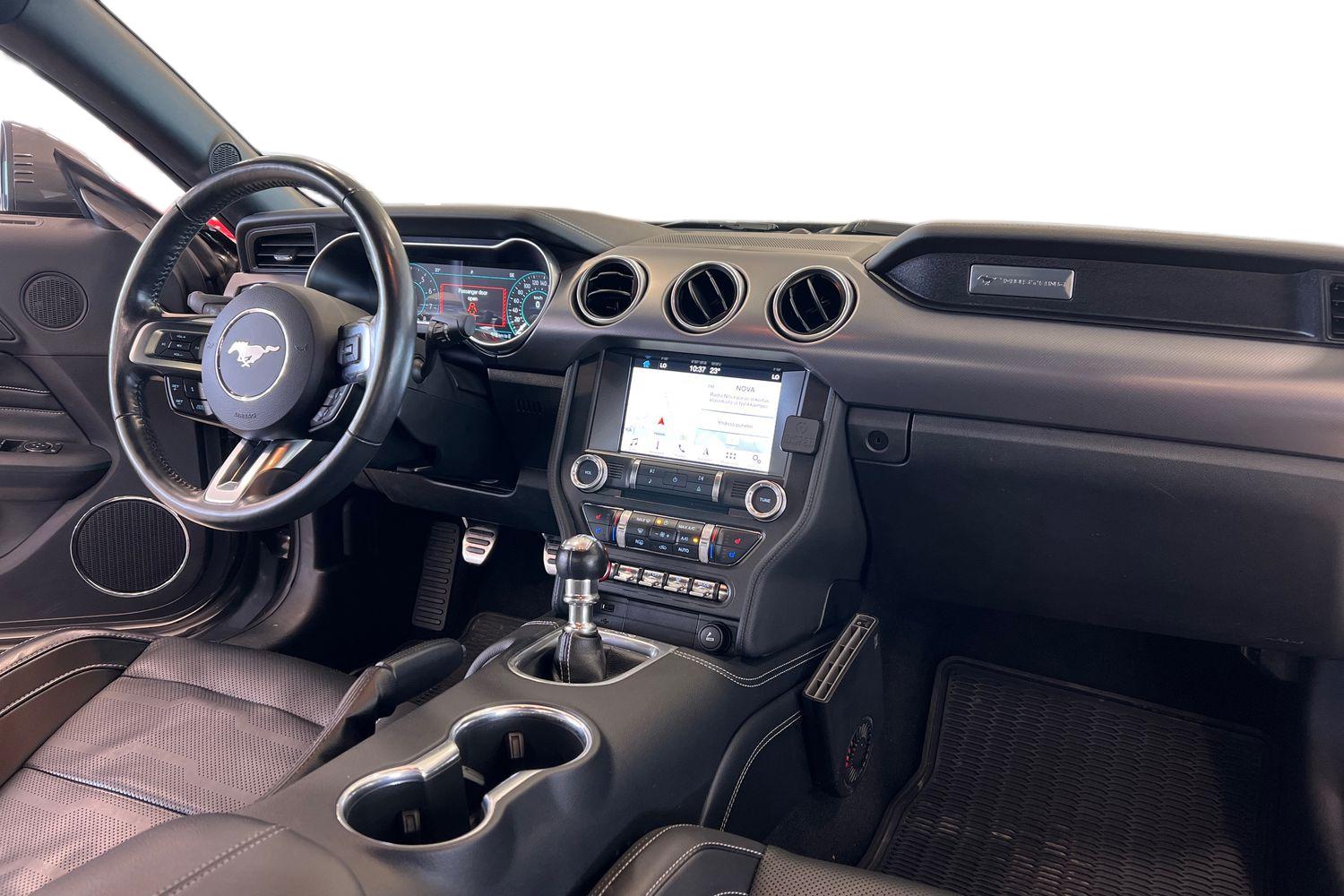 Car image 11