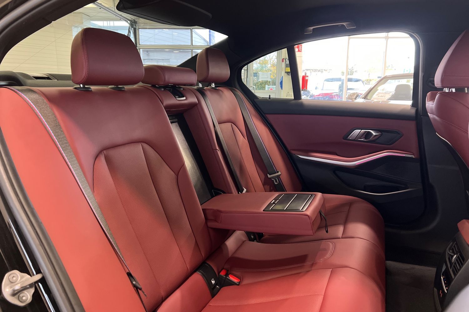 Car image 21