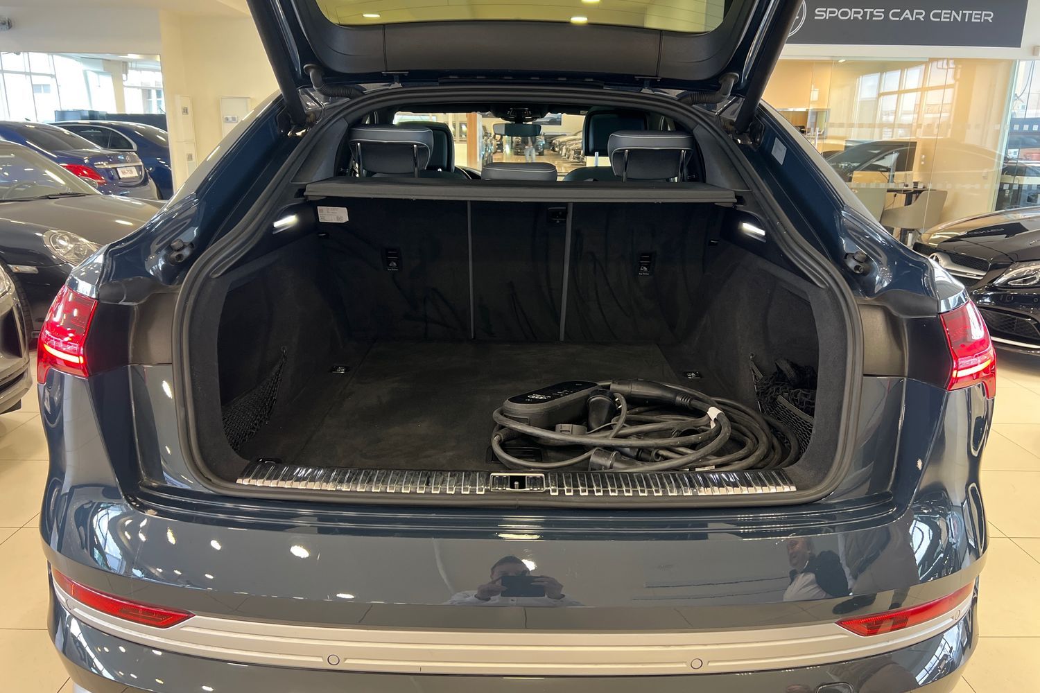 Car image 22