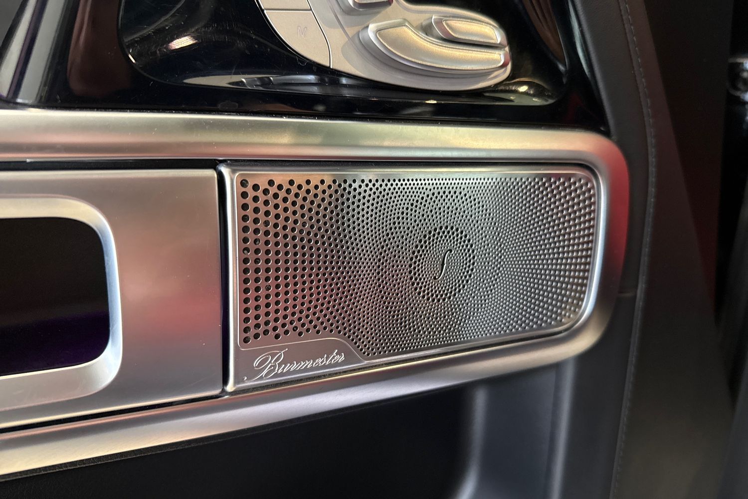 Car image 23