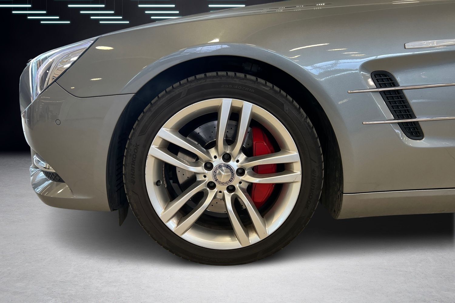 Car image 6
