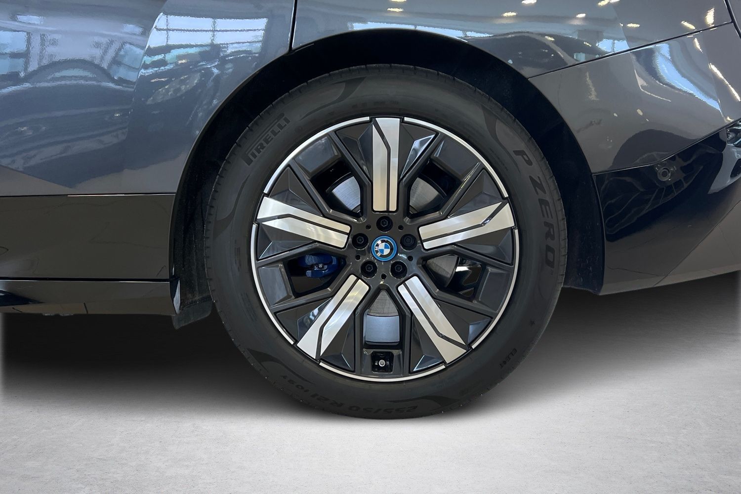 Car image 6