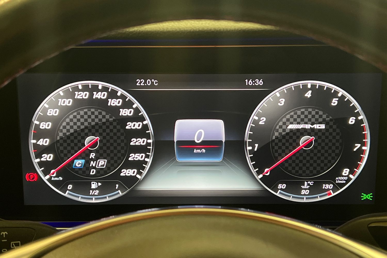Car image 19