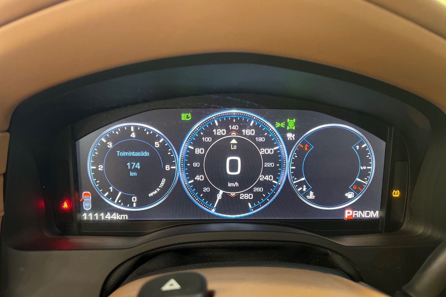 Car image 17