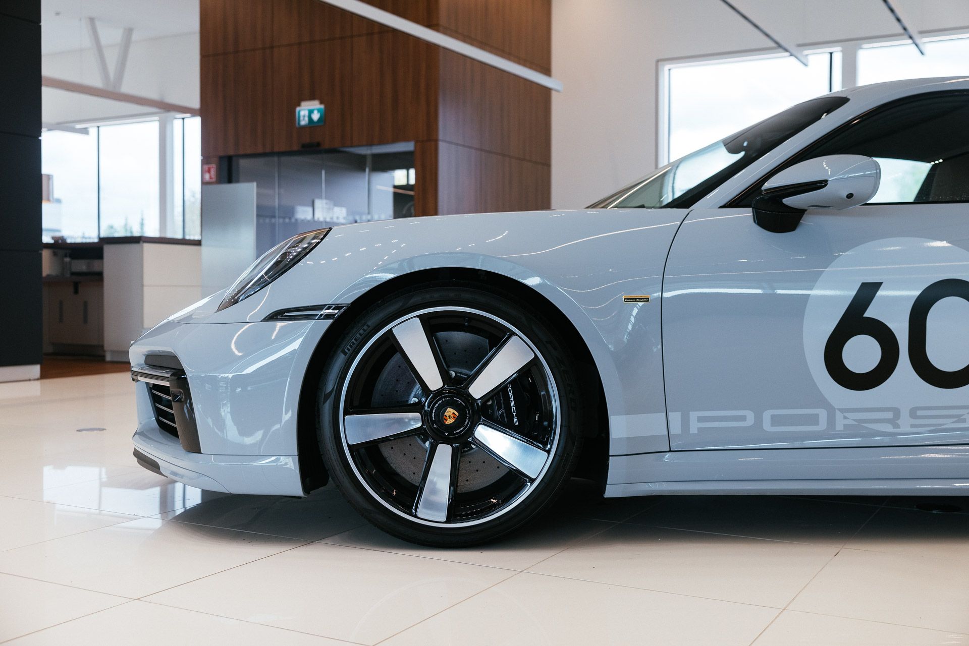 Car image 3