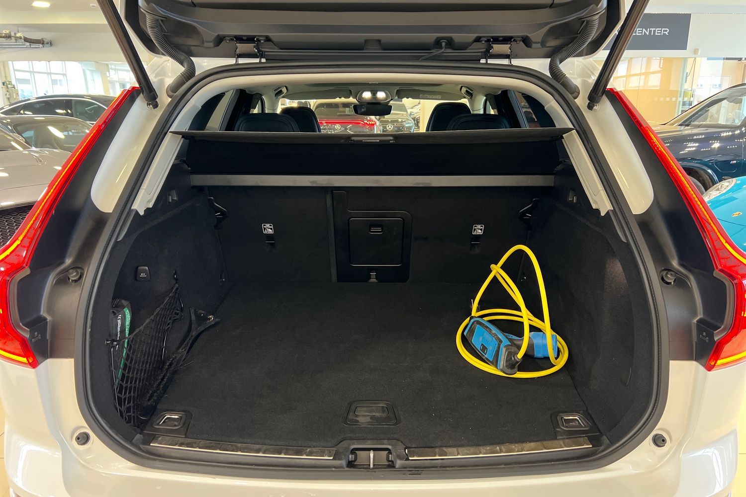 Car image 22