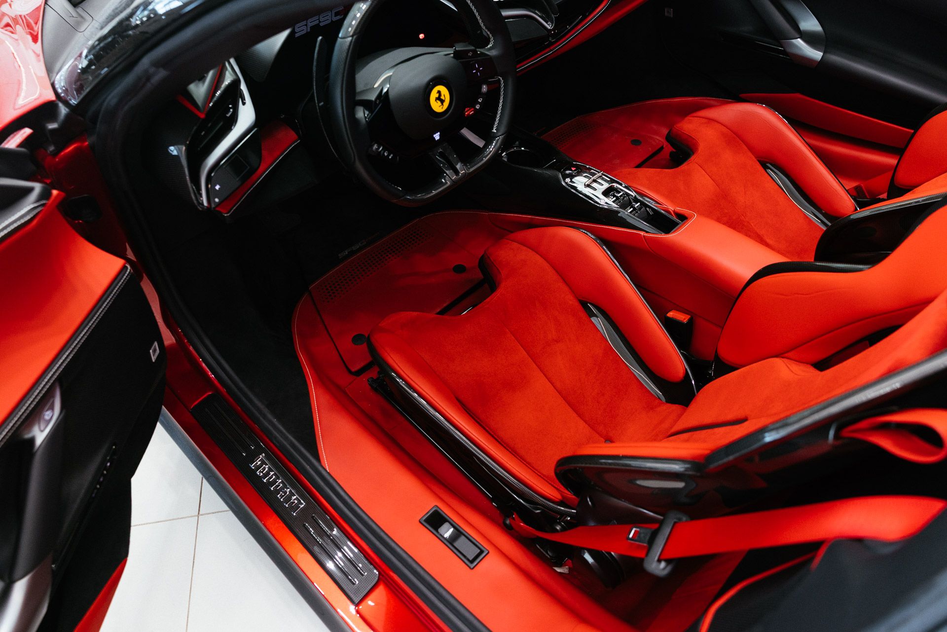 Car image 17