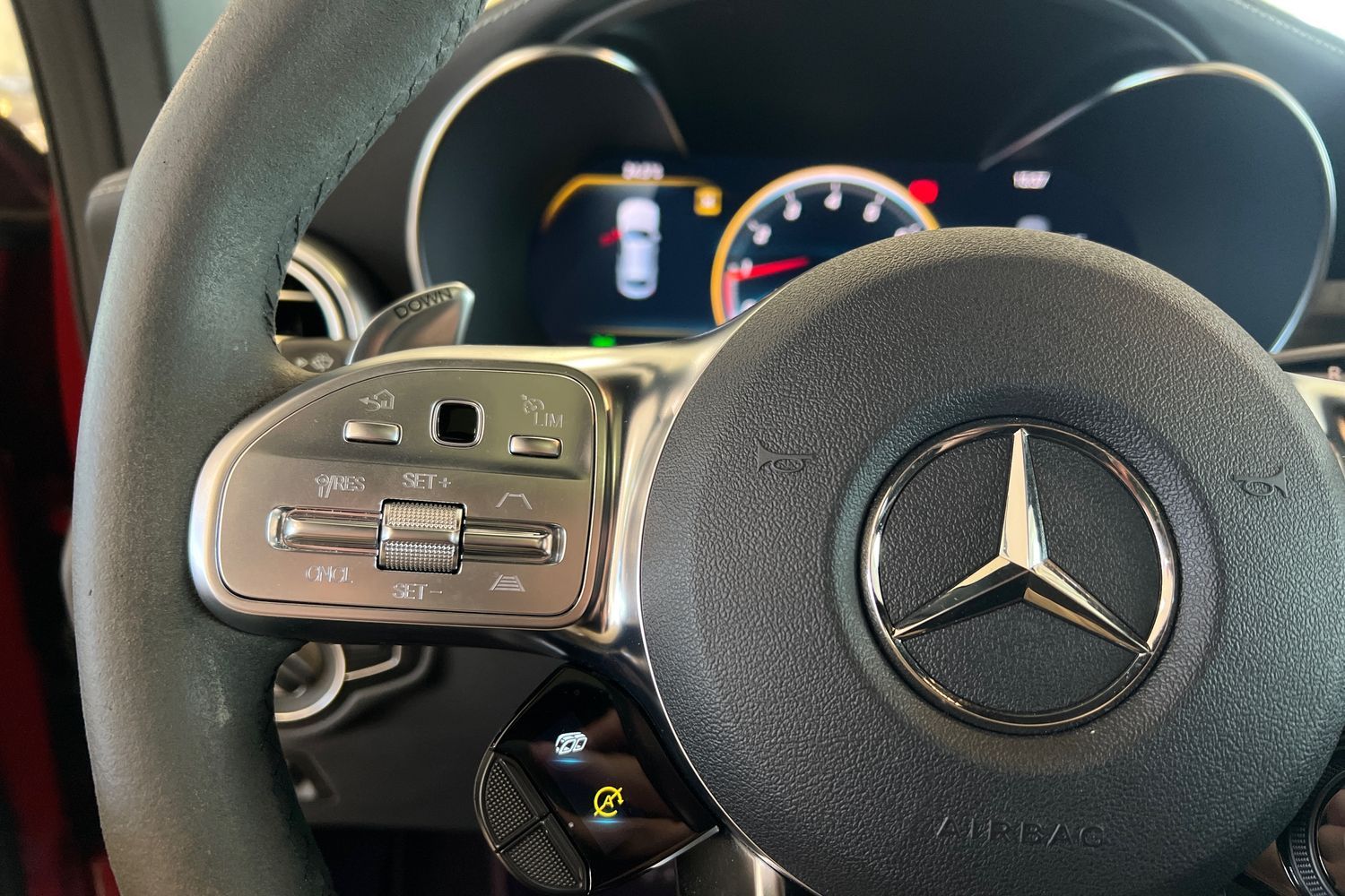 Car image 19