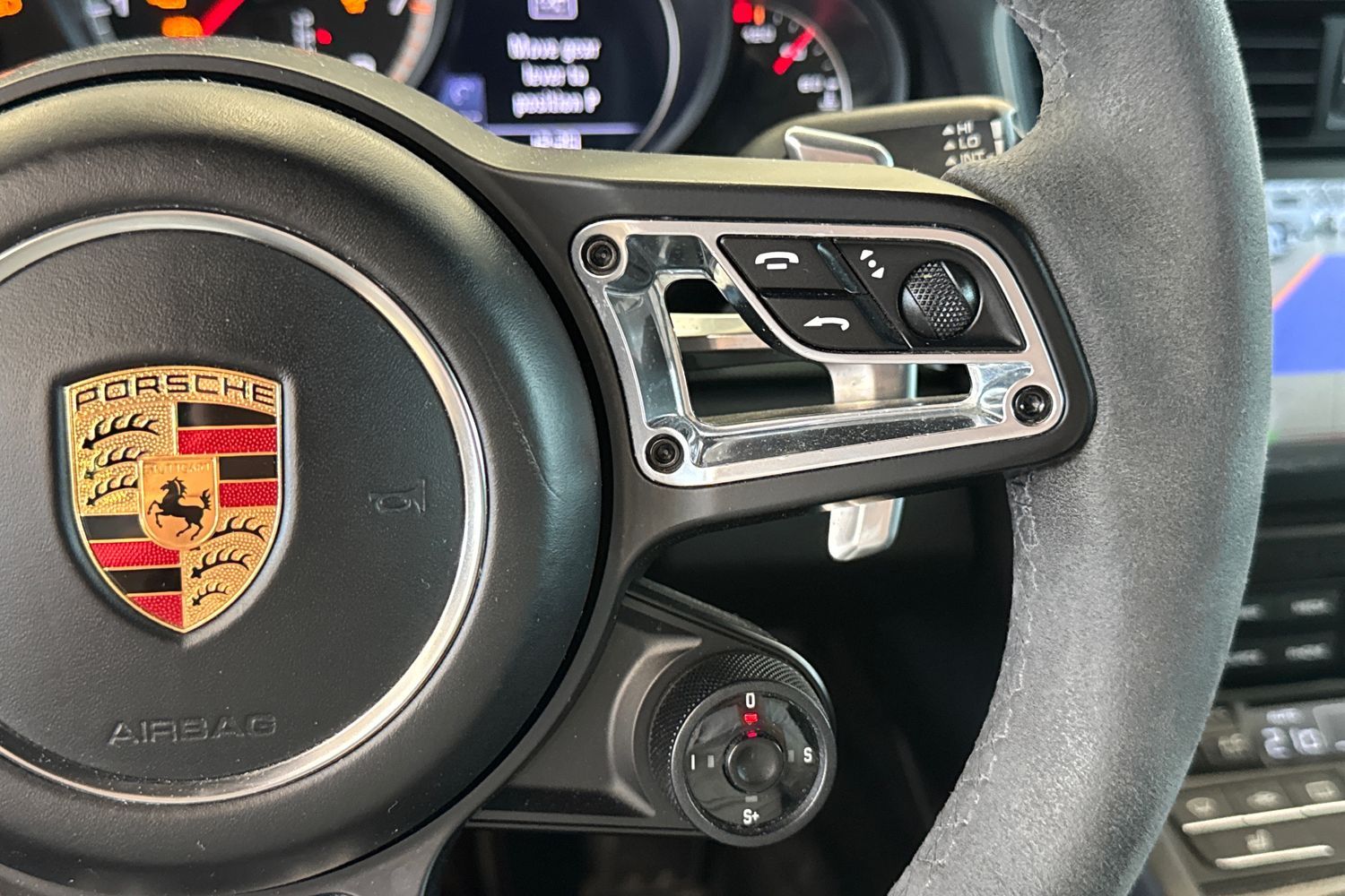 Car image 20