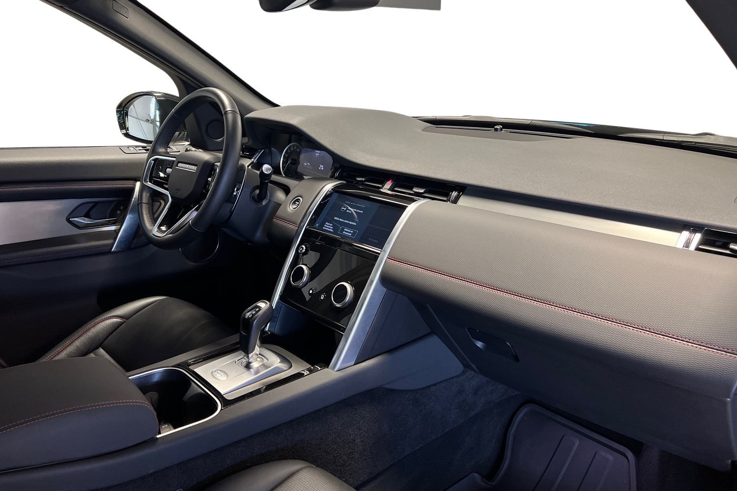 Car image 10