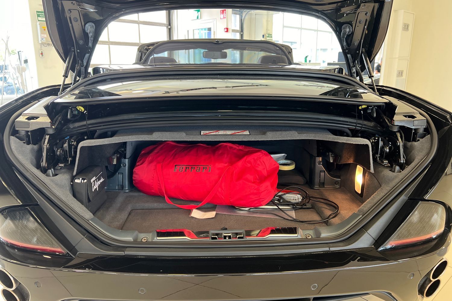 Car image 23