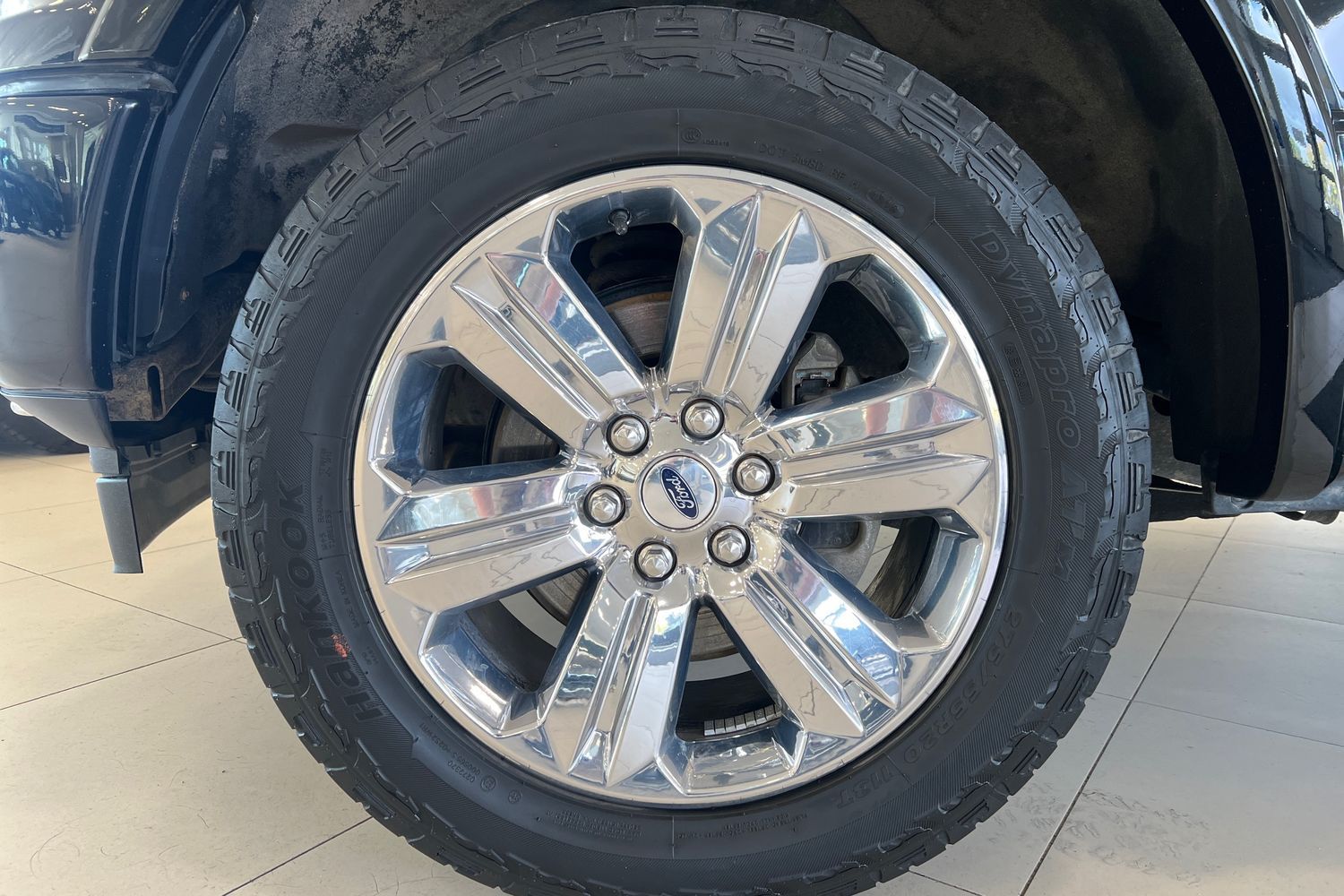 Car image 6
