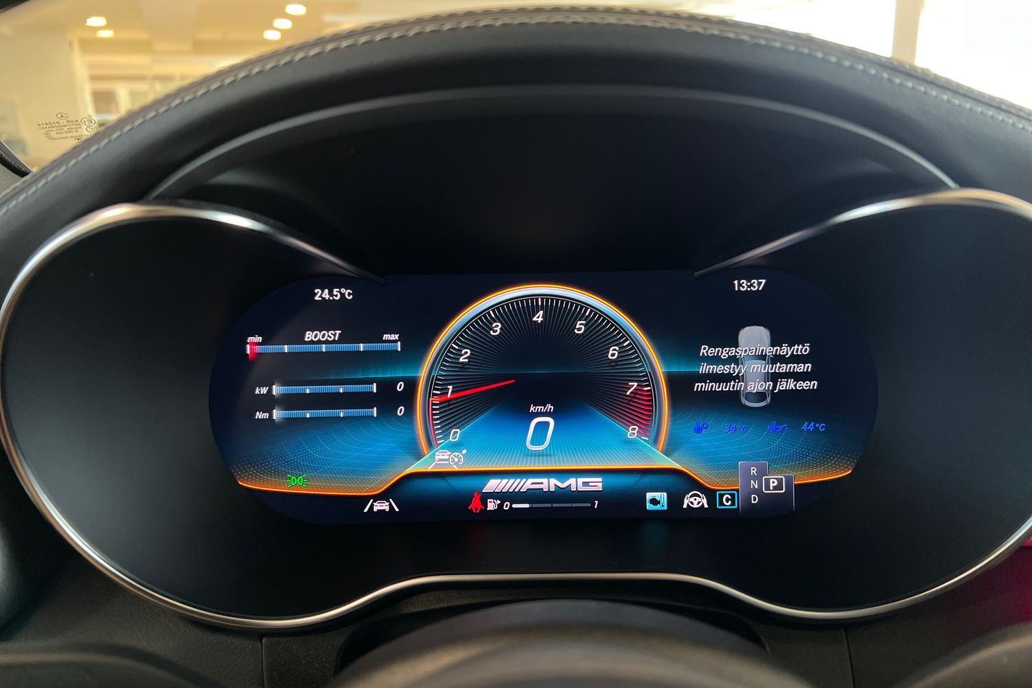 Car image 18