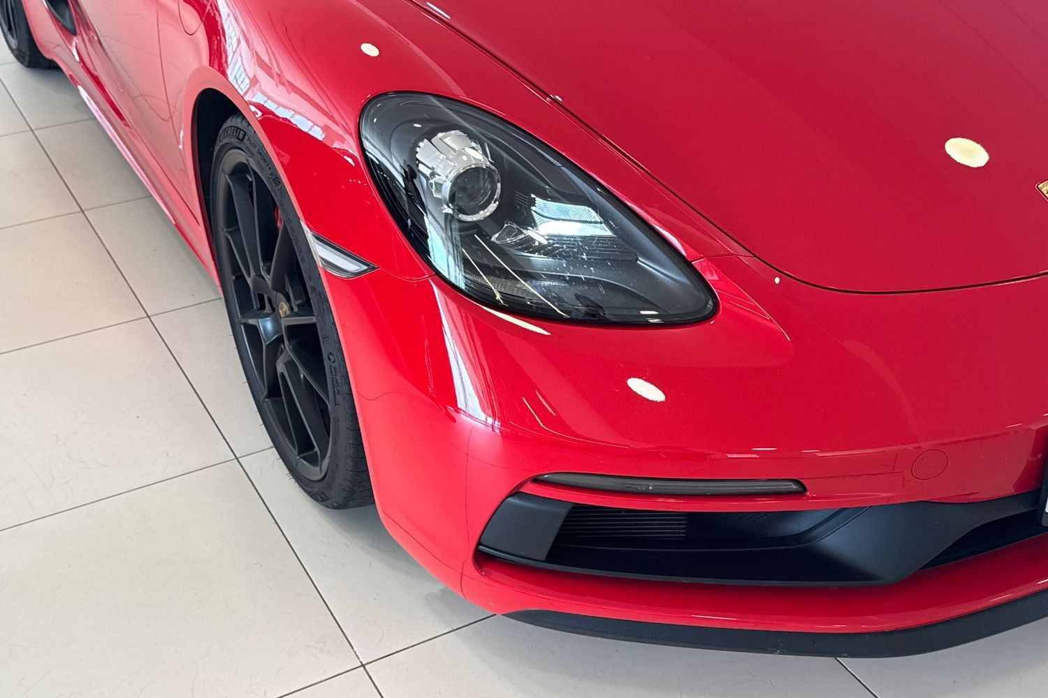Car image 28
