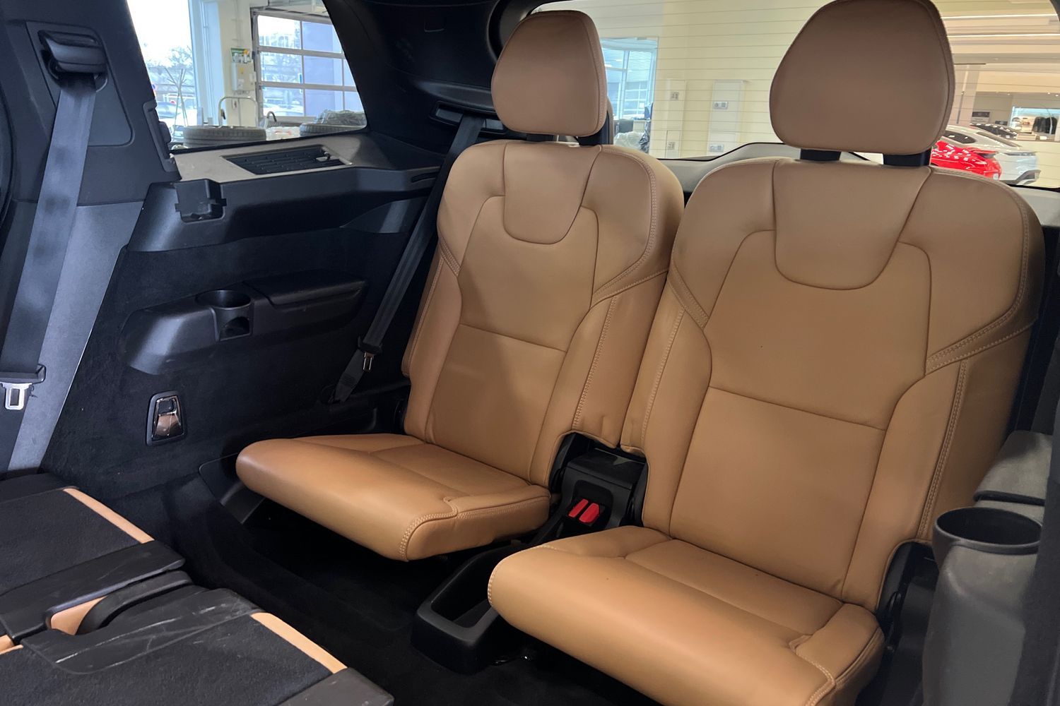 Car image 23