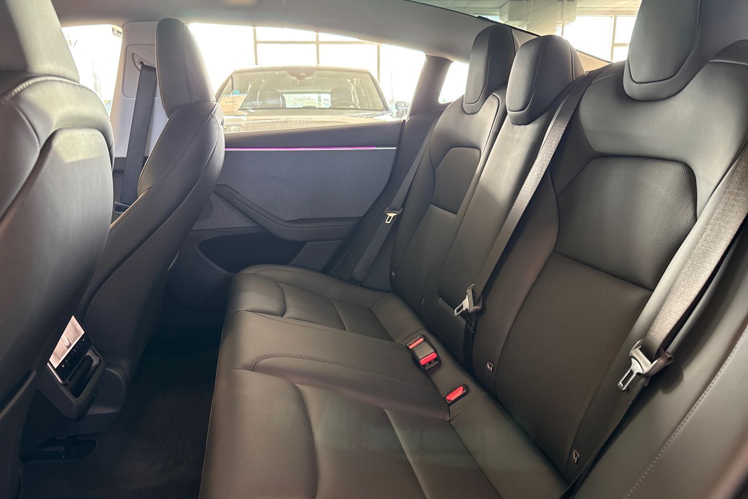 Car image 22