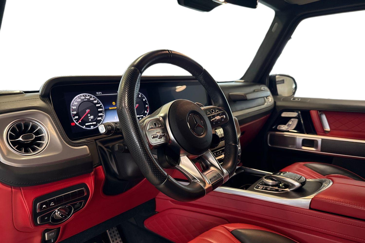 Car image 8