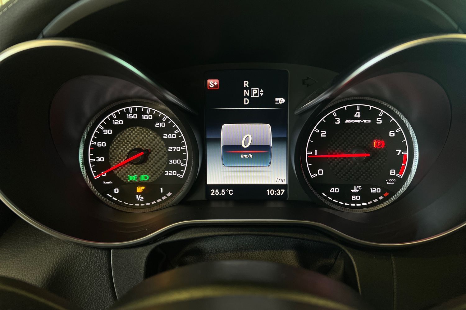 Car image 19