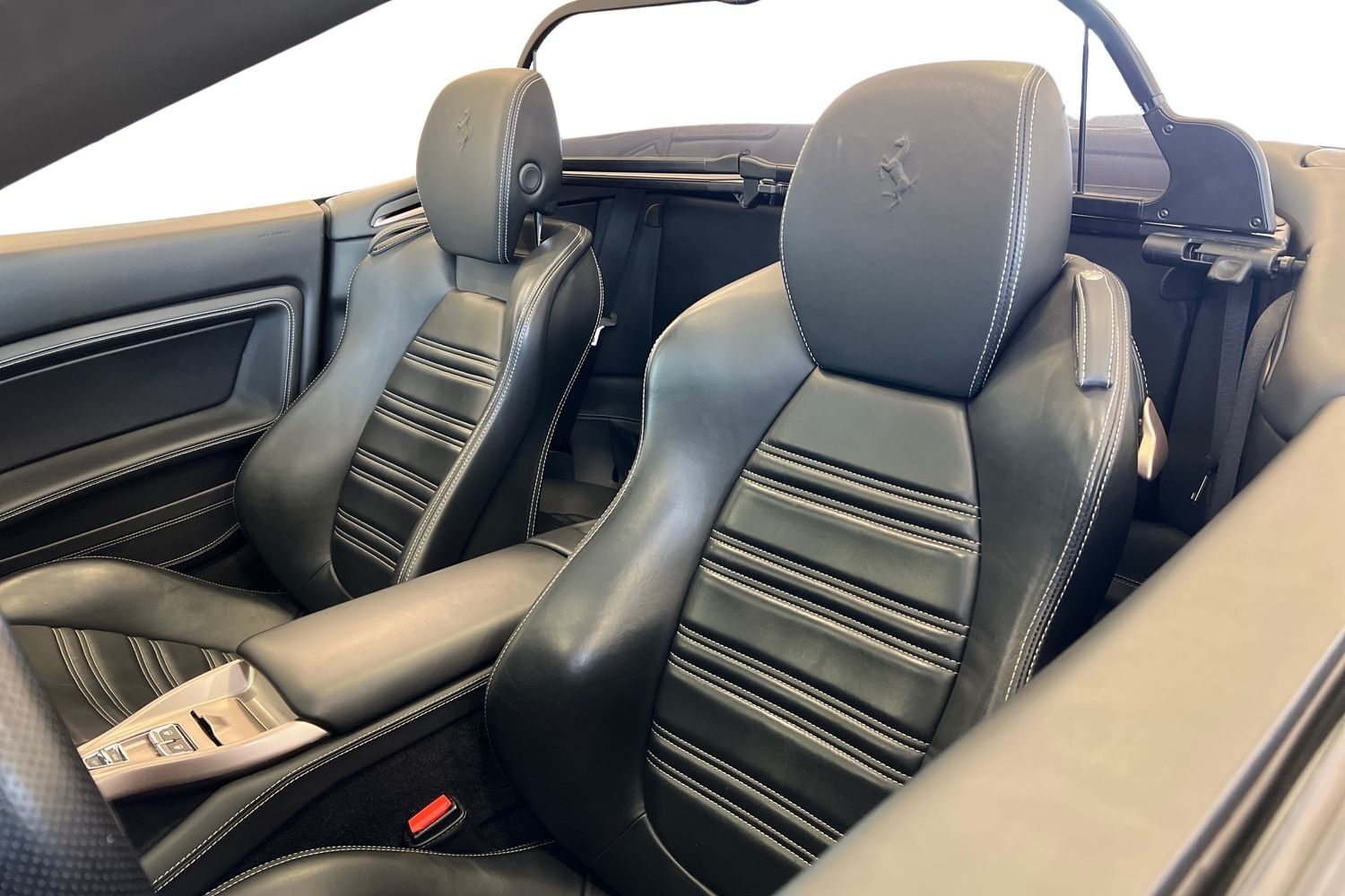 Car image 22