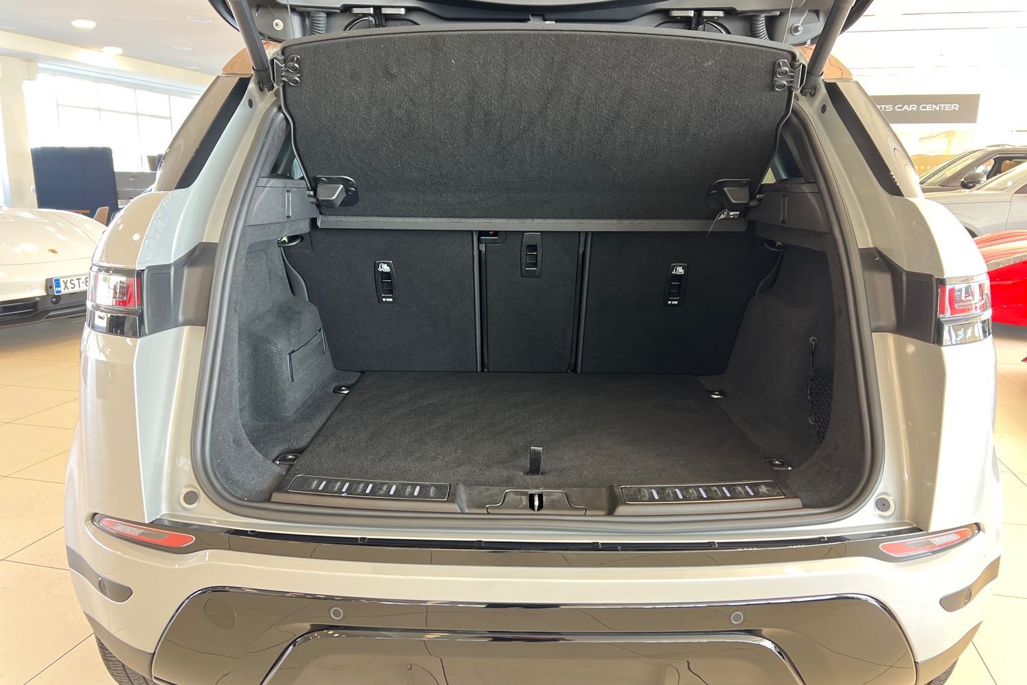 Car image 22
