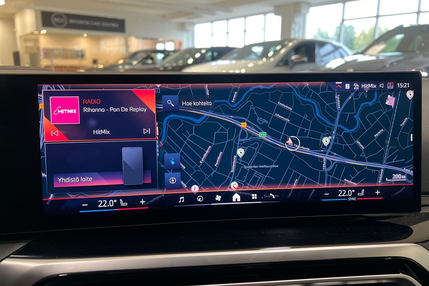 Car image 15