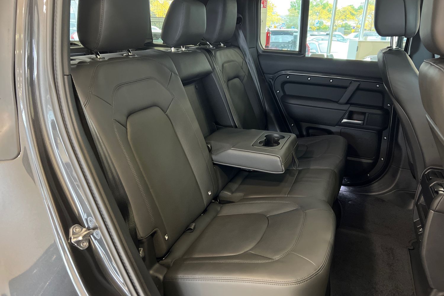 Car image 21