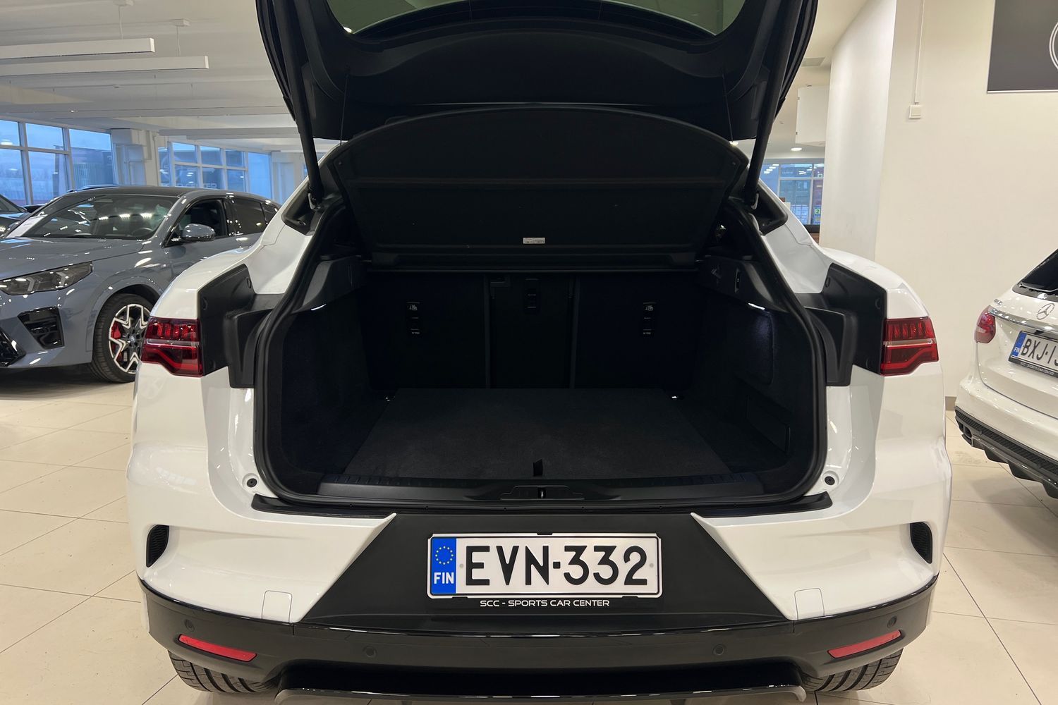 Car image 21