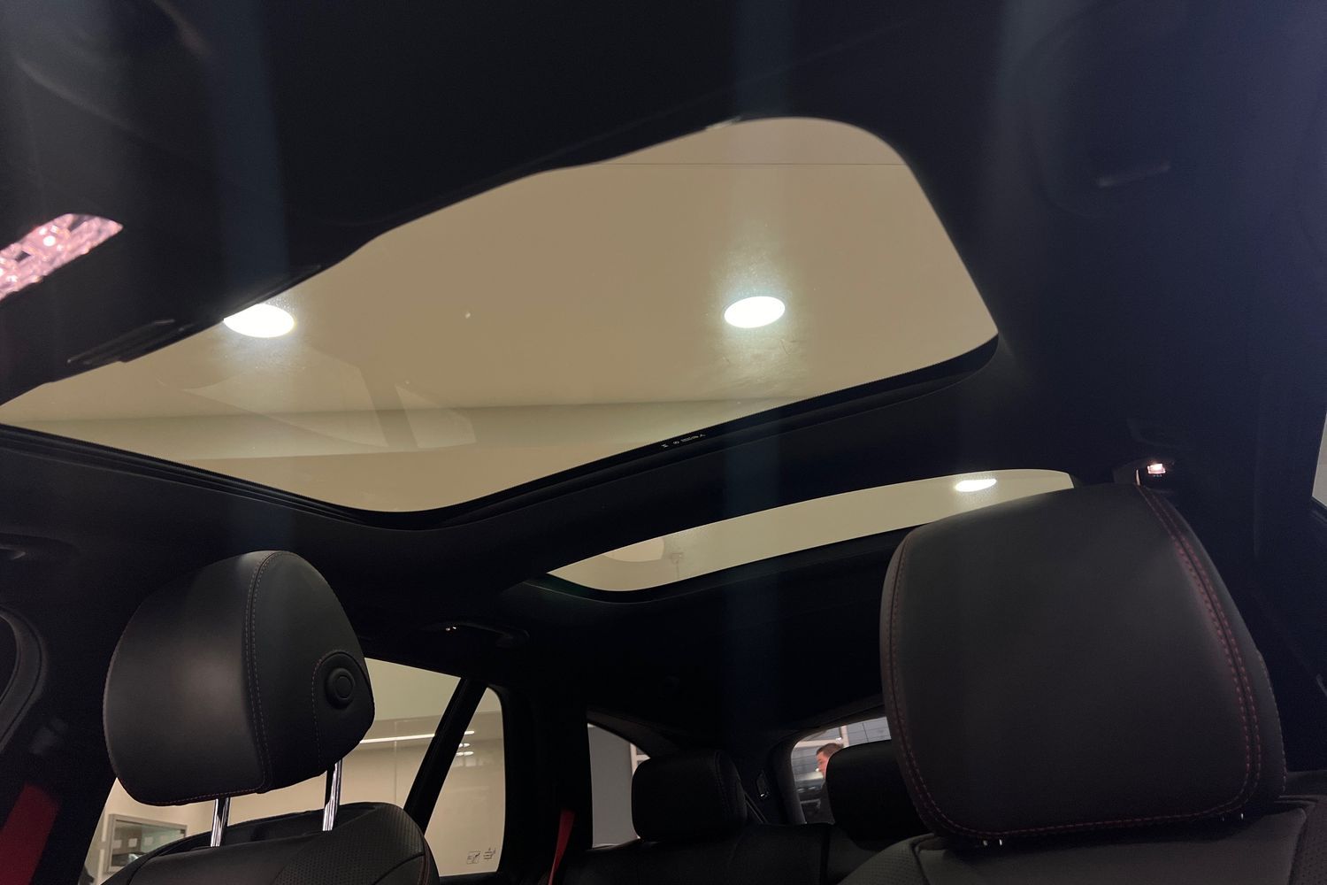 Car image 27