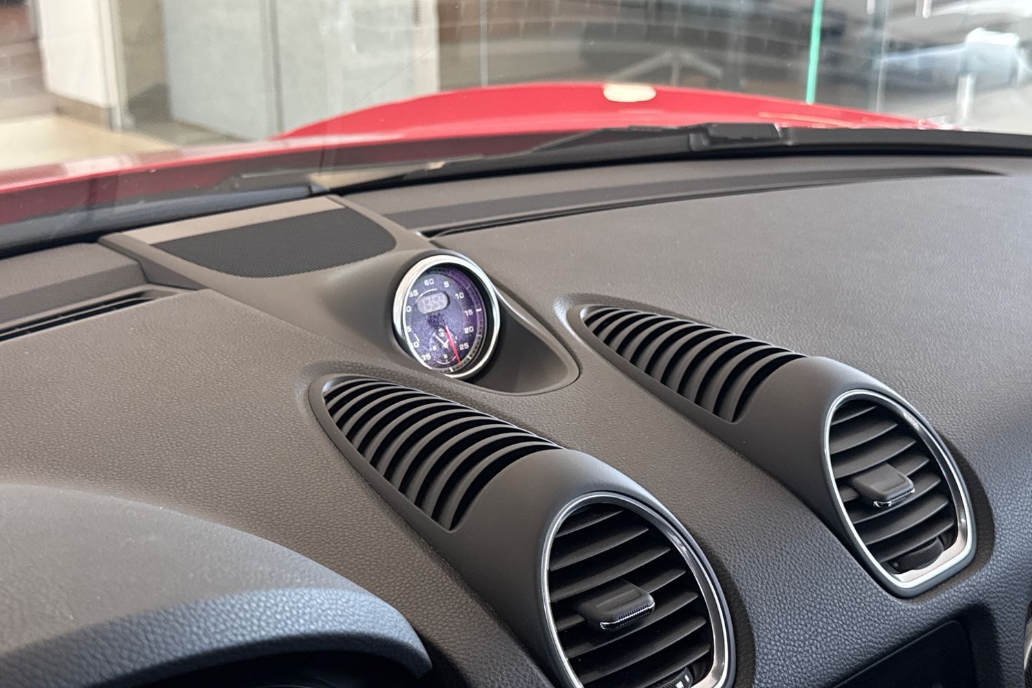 Car image 29
