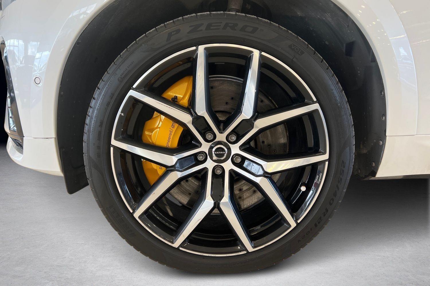 Car image 6