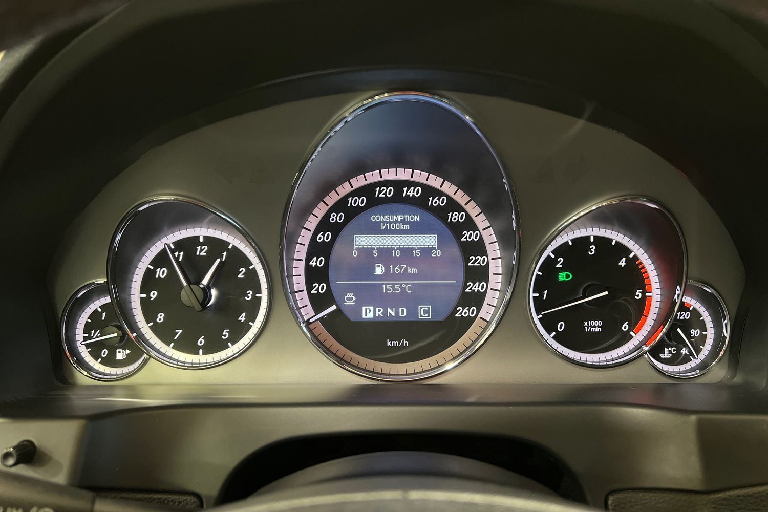 Car image 17