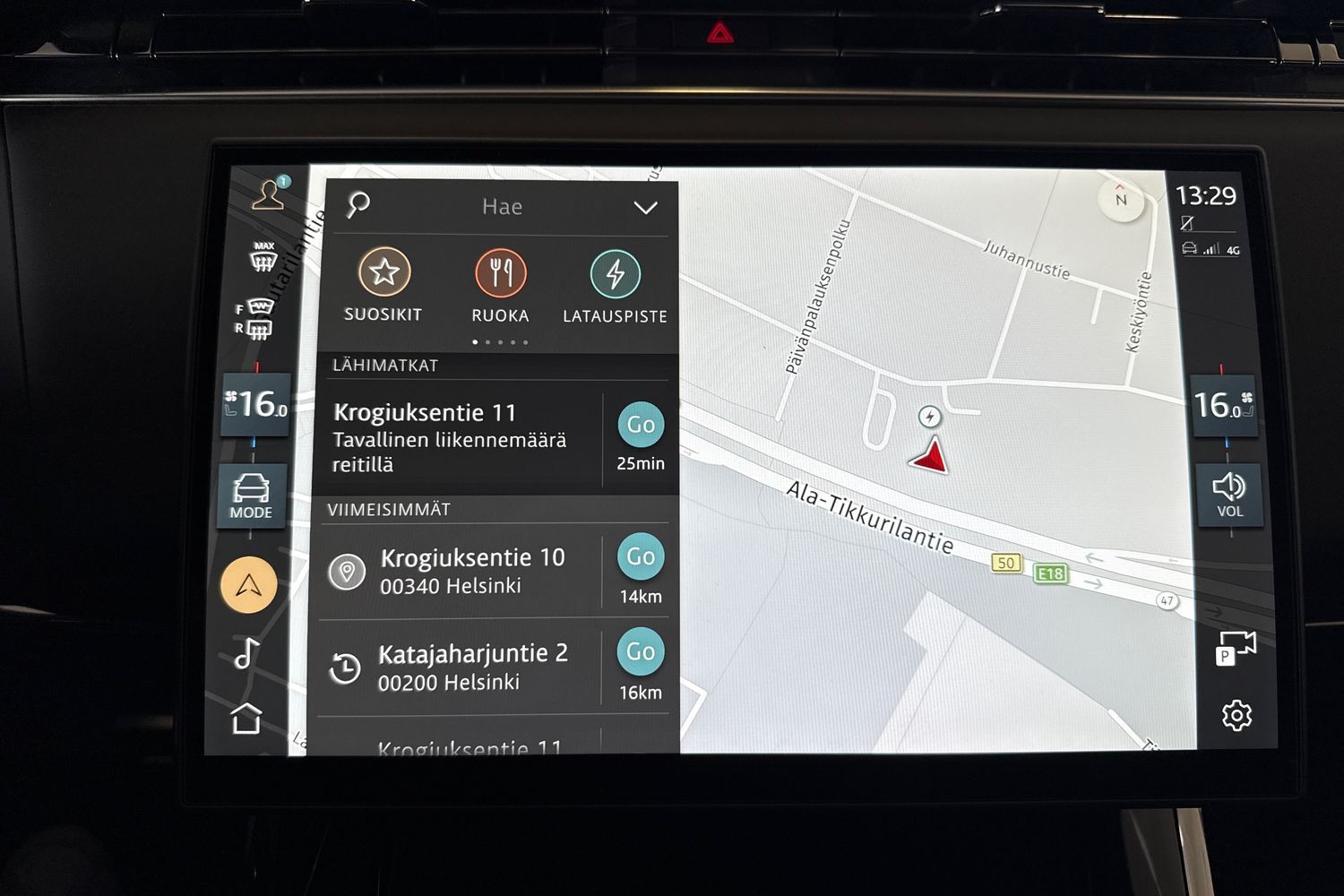 Car image 16