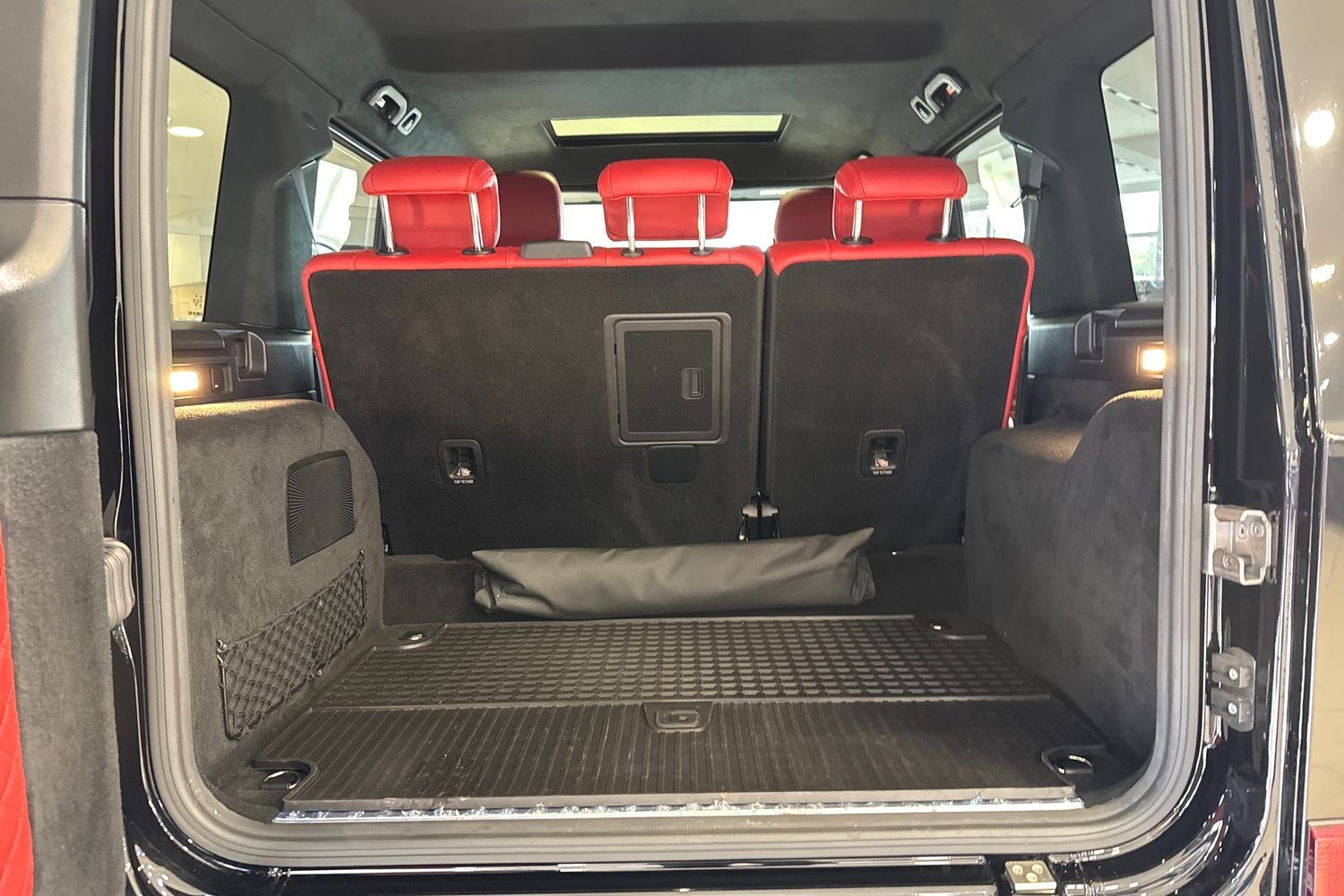 Car image 22