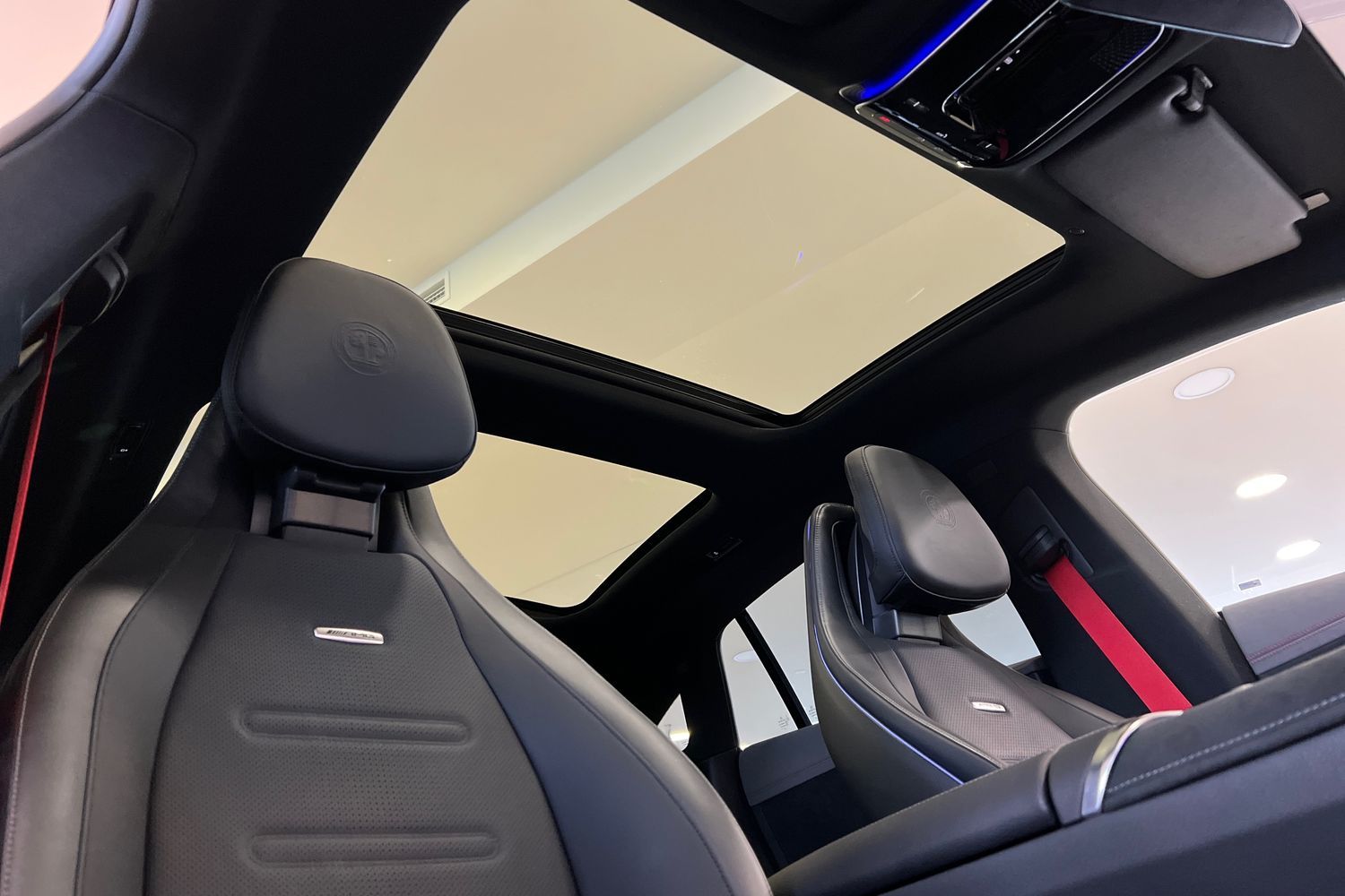 Car image 23