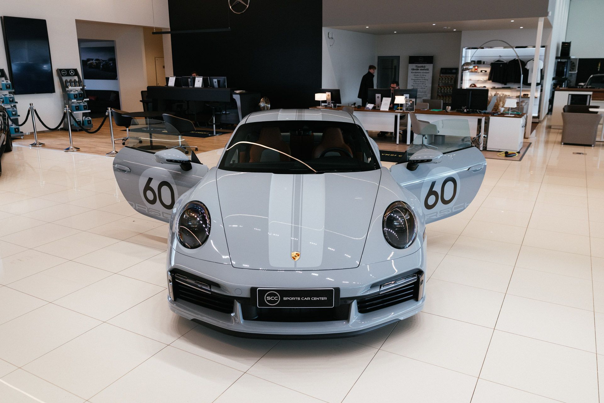 Car image 21