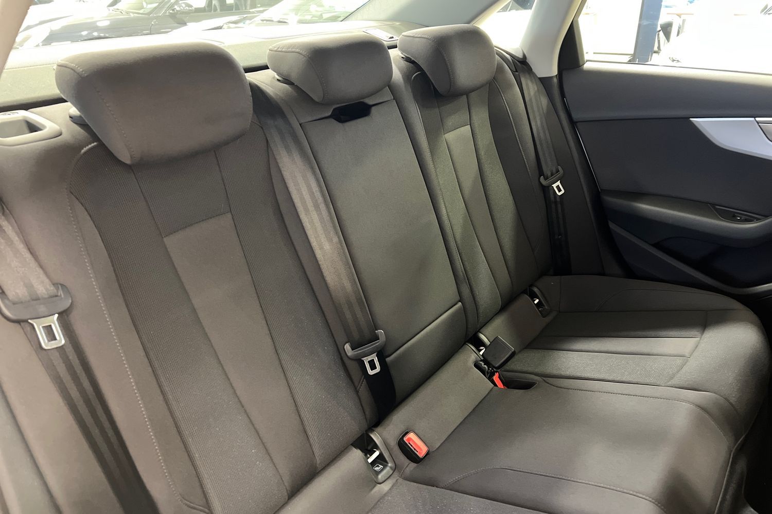 Car image 21