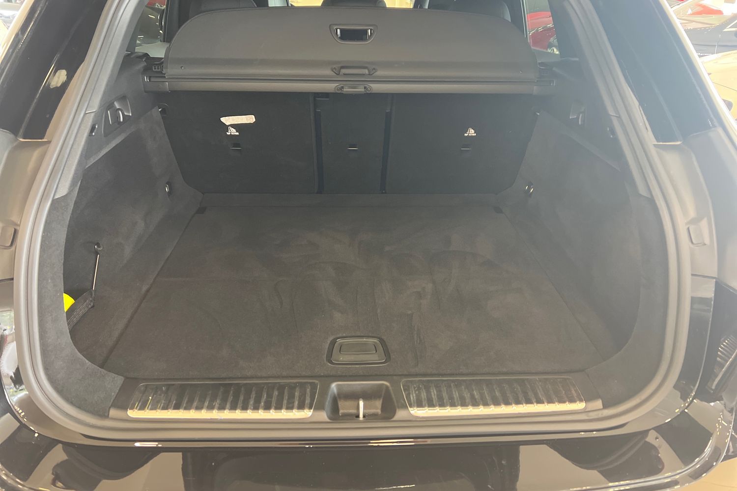 Car image 22