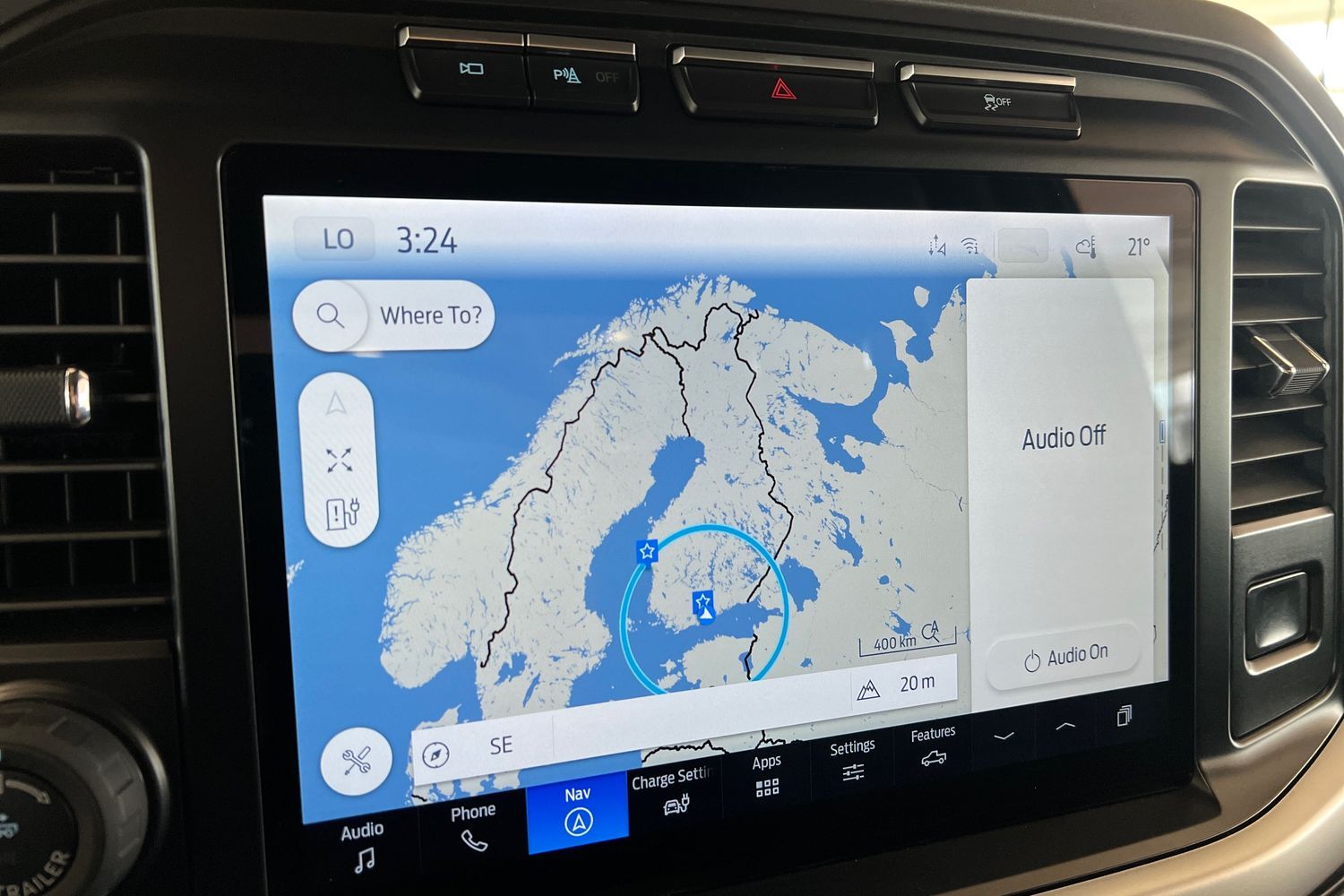 Car image 16