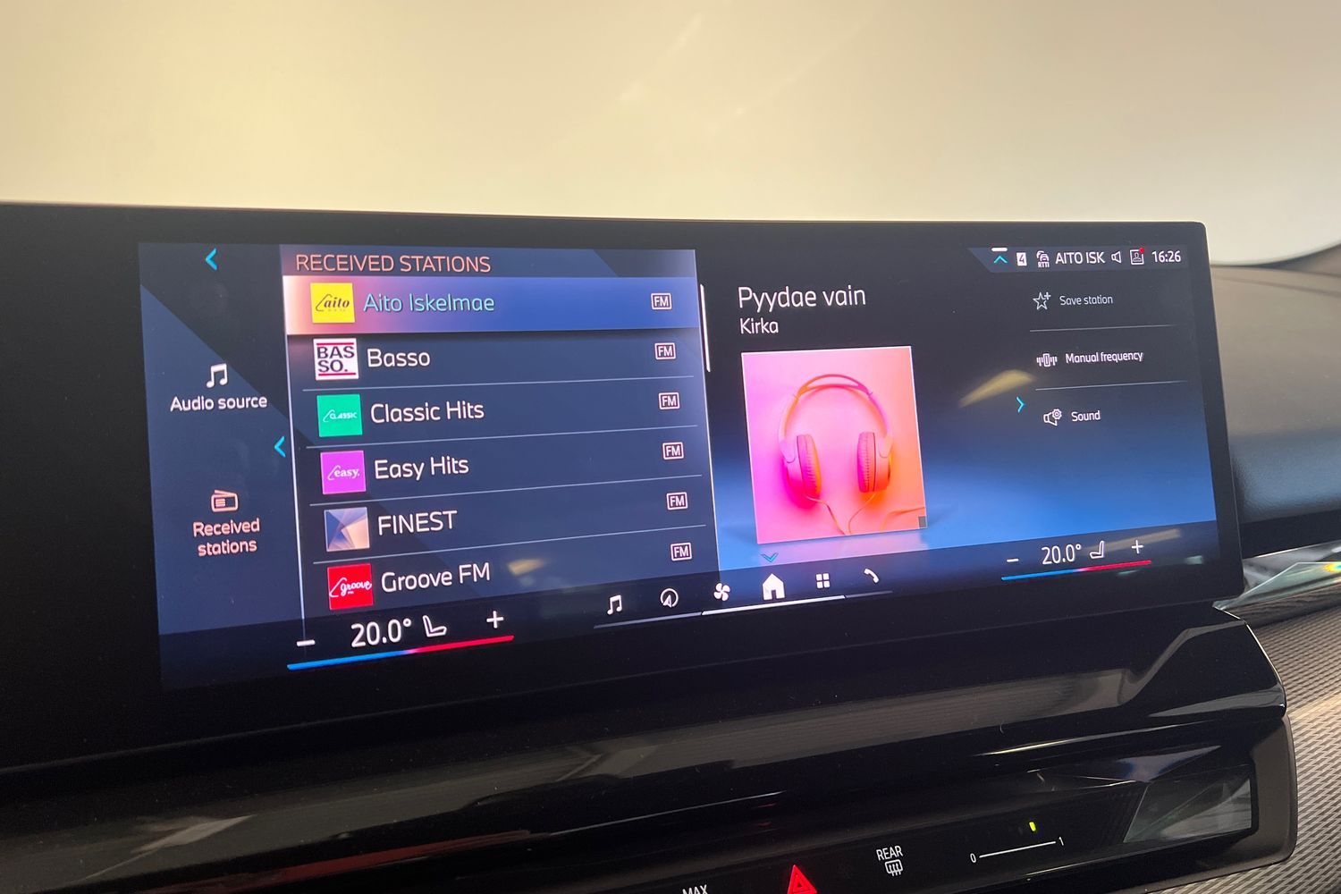Car image 22