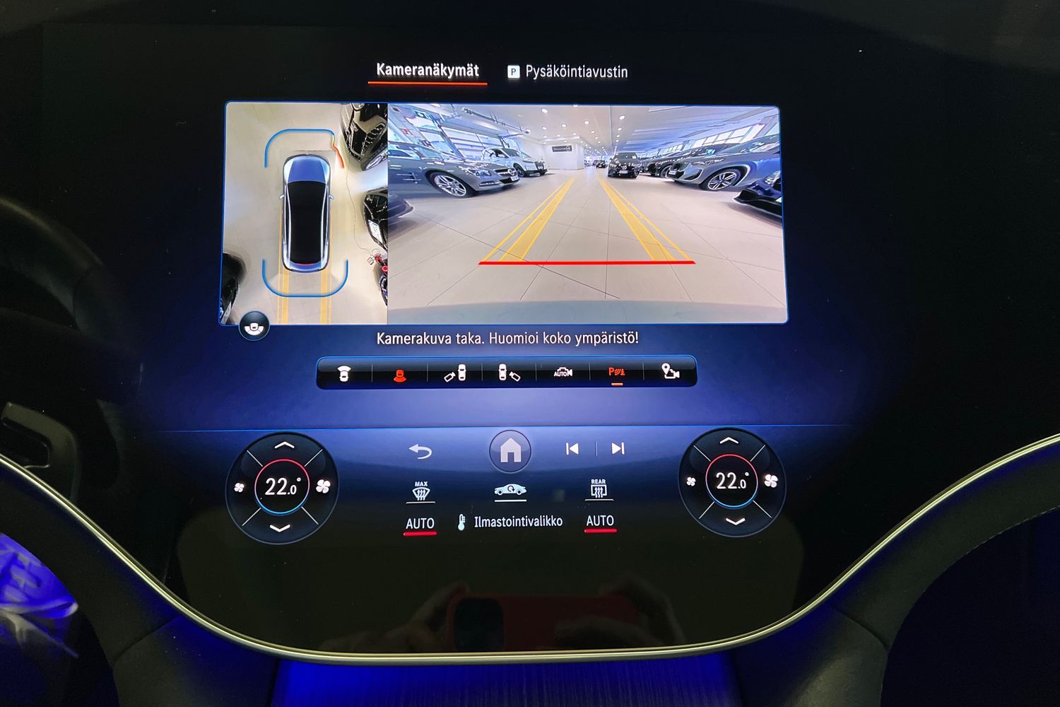 Car image 17