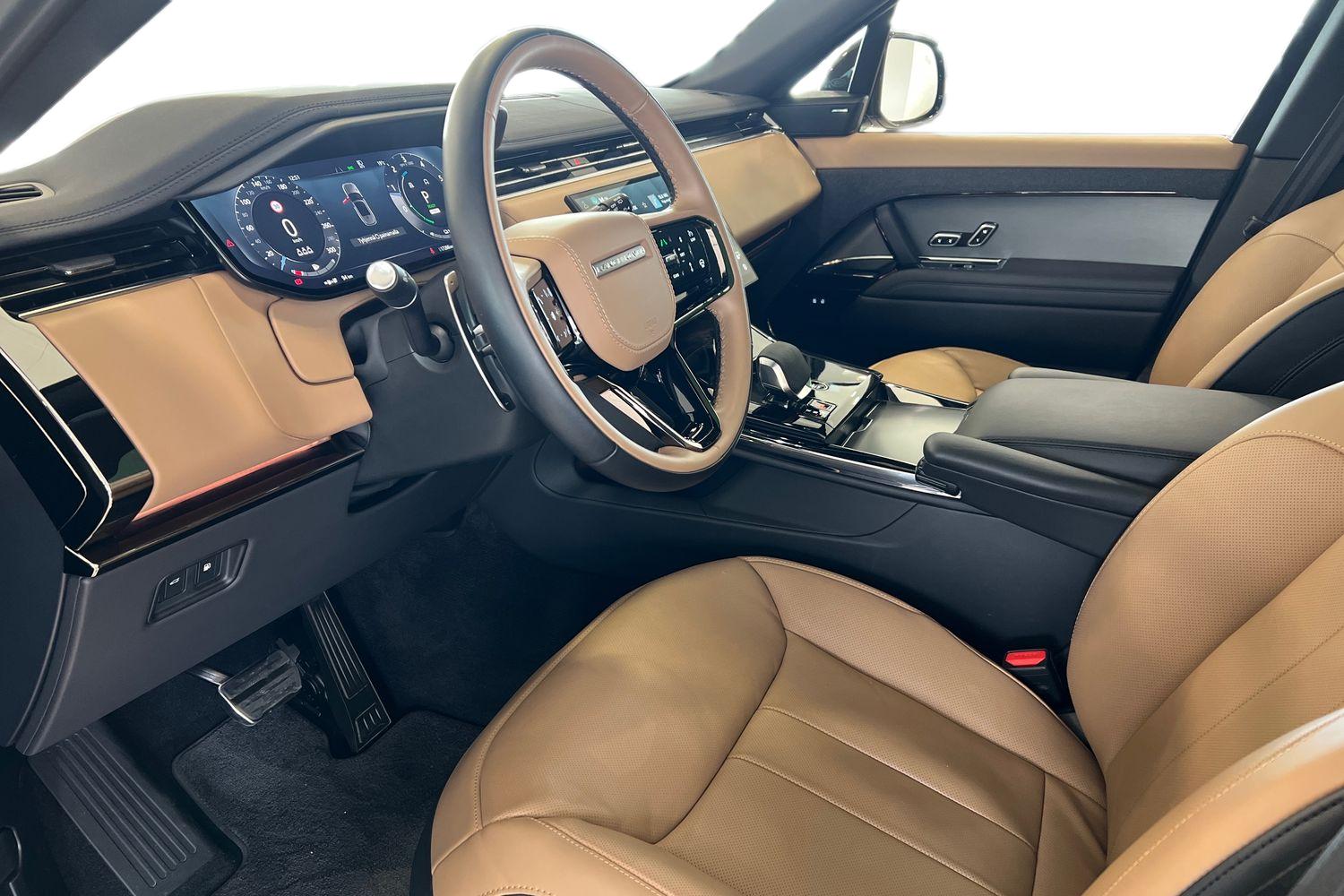 Car image 8